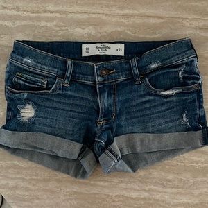 Abercrombie & Fitch Low Waist Jean Shorts